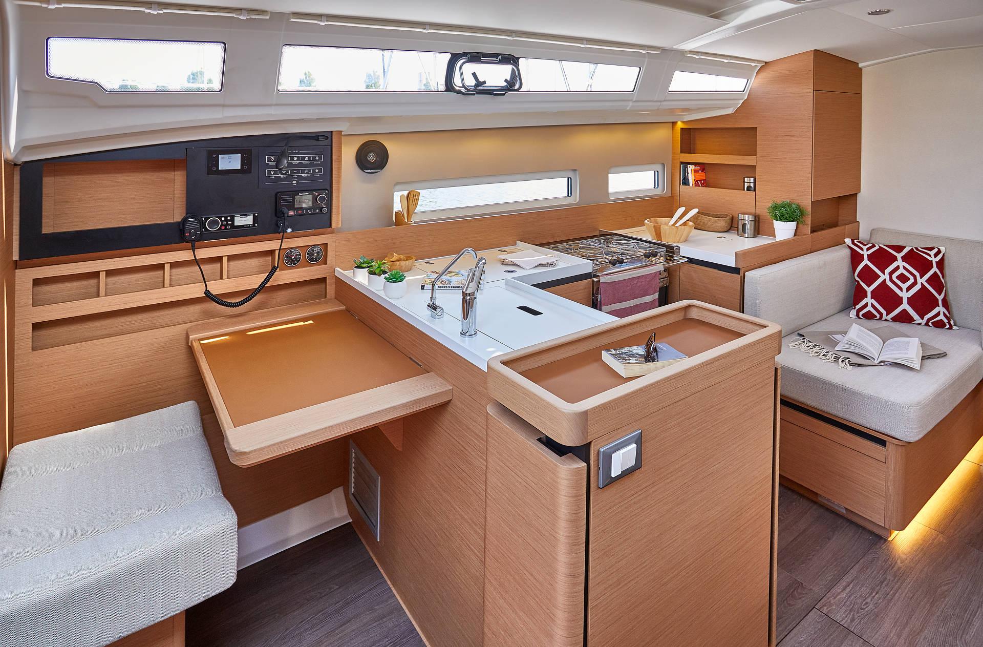 Sun Odyssey 410 — photo 16