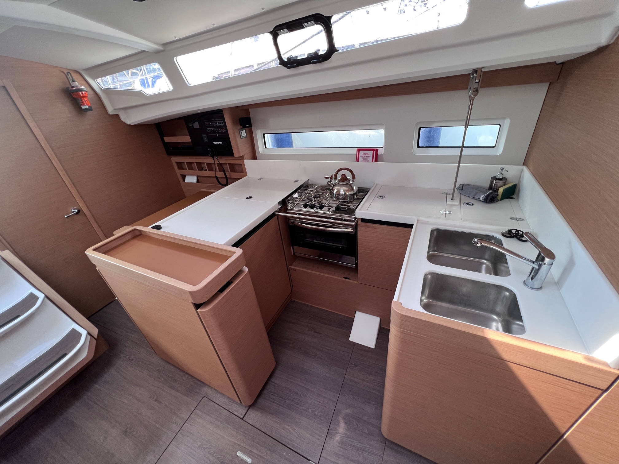 Sun Odyssey 440 — photo 8