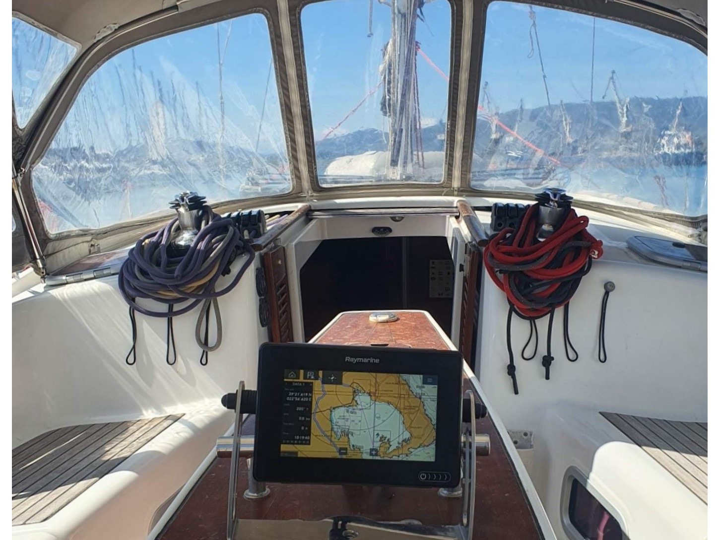 Oceanis 40 — photo 1