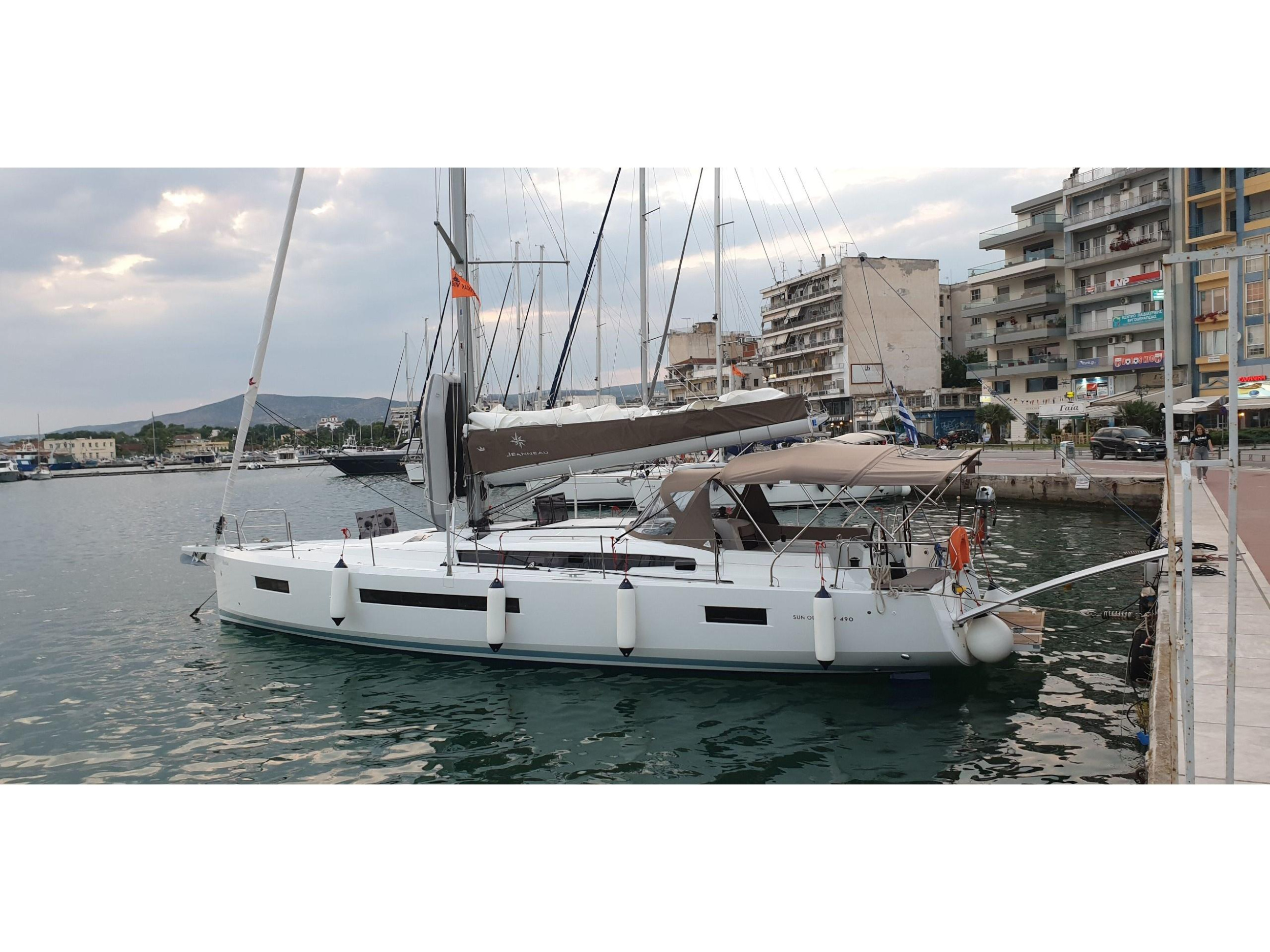 Sun Odyssey 490 — photo 1