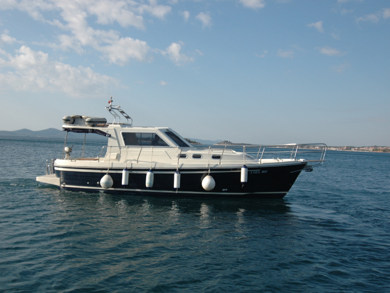 Adria 1002 — photo 1