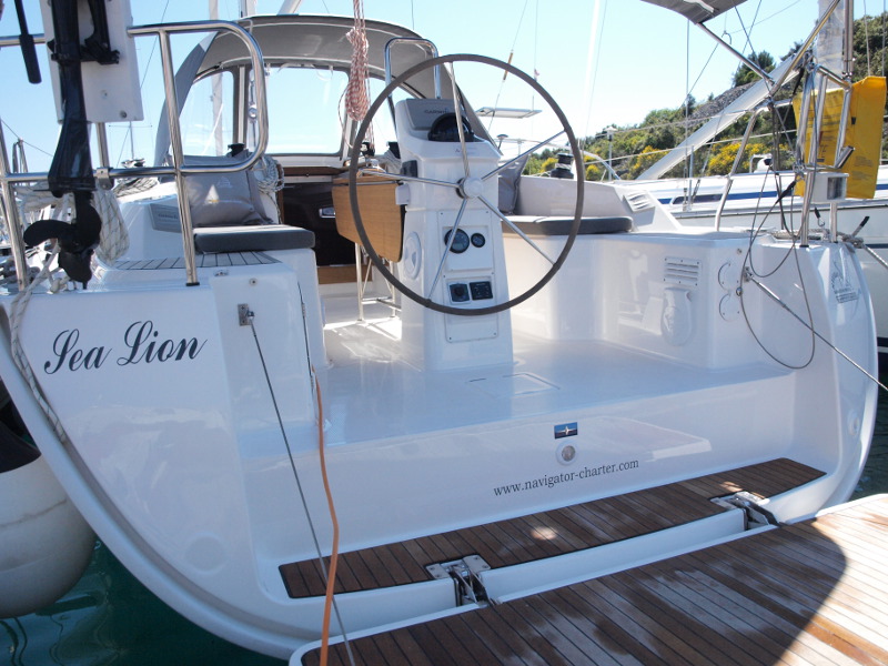 Bavaria Cruiser 33 — photo 16