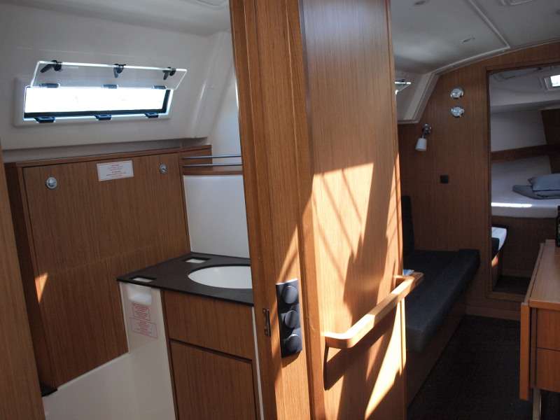 Bavaria 36 — photo 5