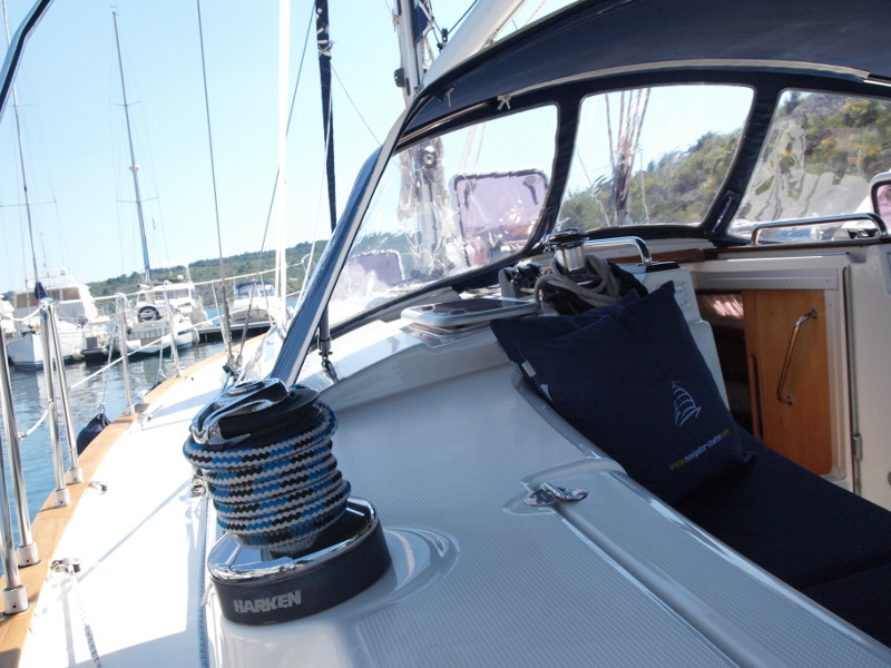 Bavaria 44 — photo 2