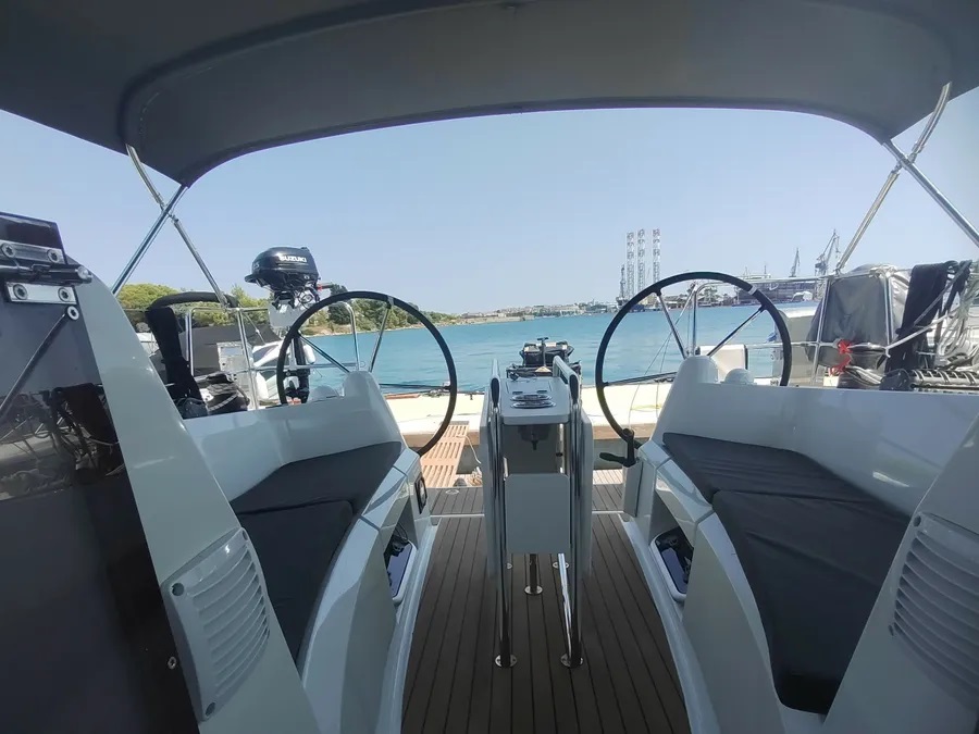Sun Odyssey 349 — photo 2