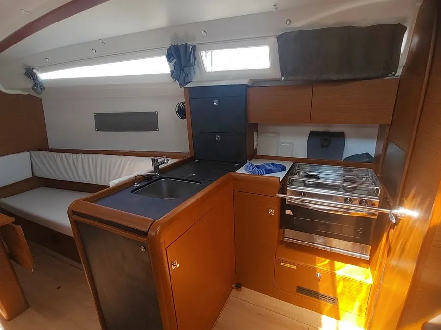 Sun Odyssey 349 — photo 10
