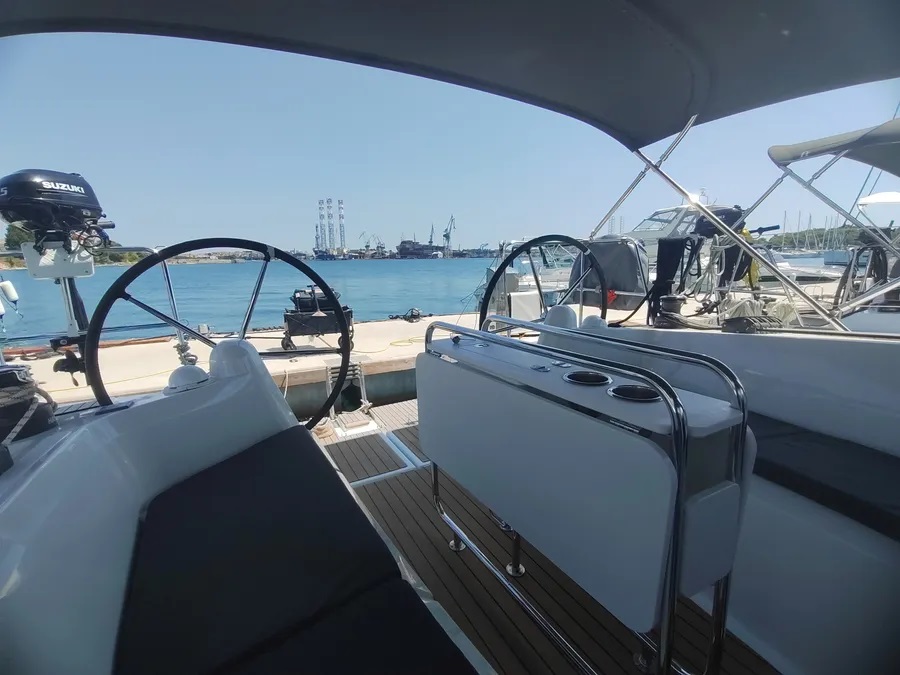 Sun Odyssey 349 — photo 13