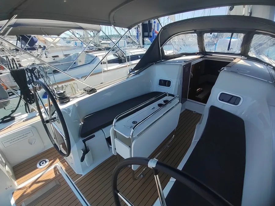 Sun Odyssey 349 — photo 15
