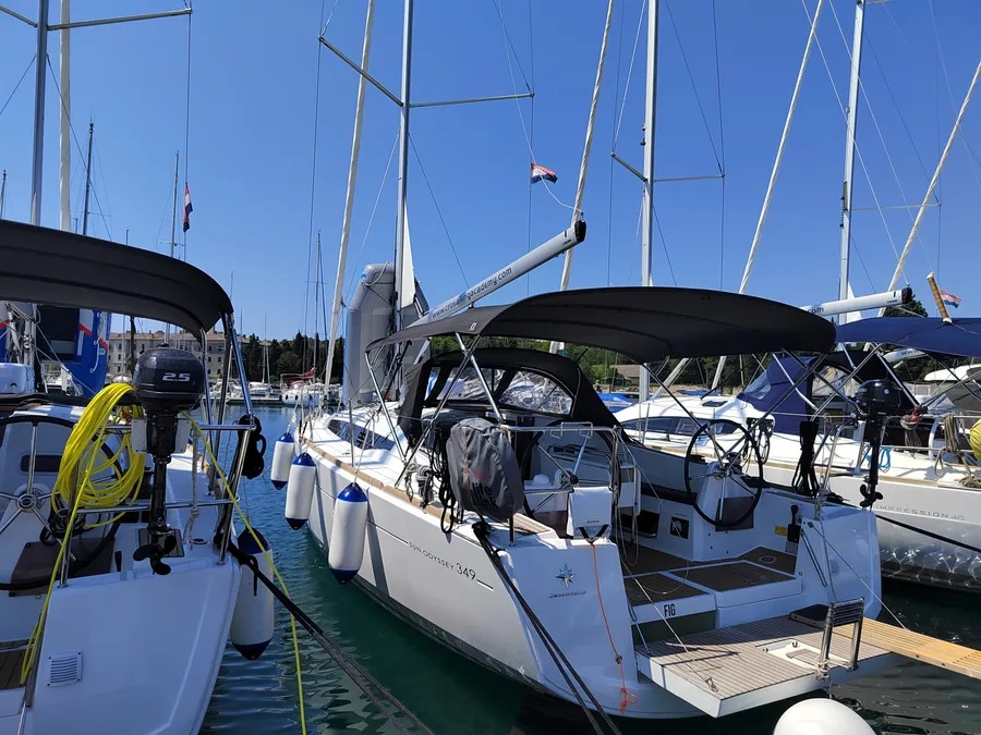 Sun Odyssey 349 — photo 11