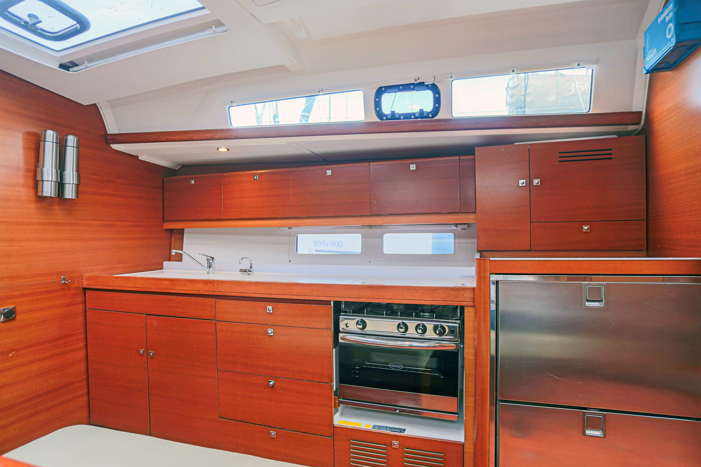 Dufour 460 Grand Large — photo 4