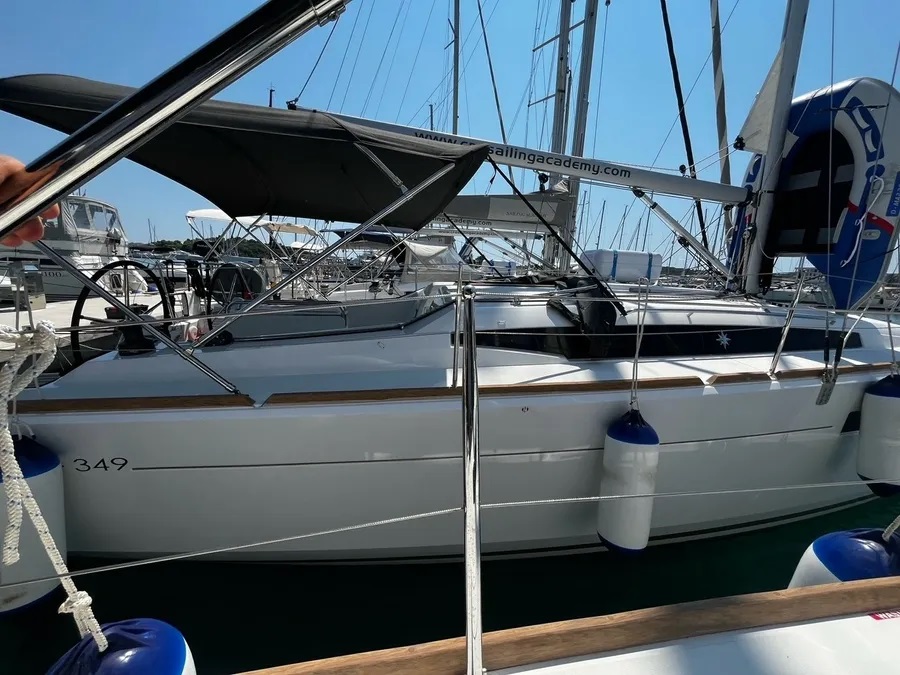 Sun Odyssey 349 — photo 12