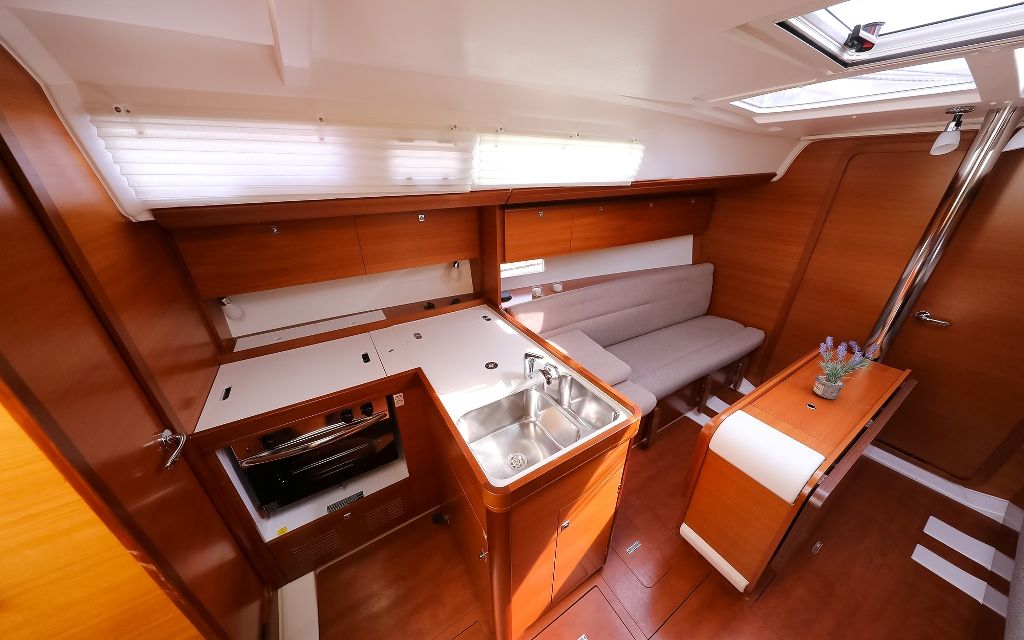 Dufour 350 Grand Large — photo 8