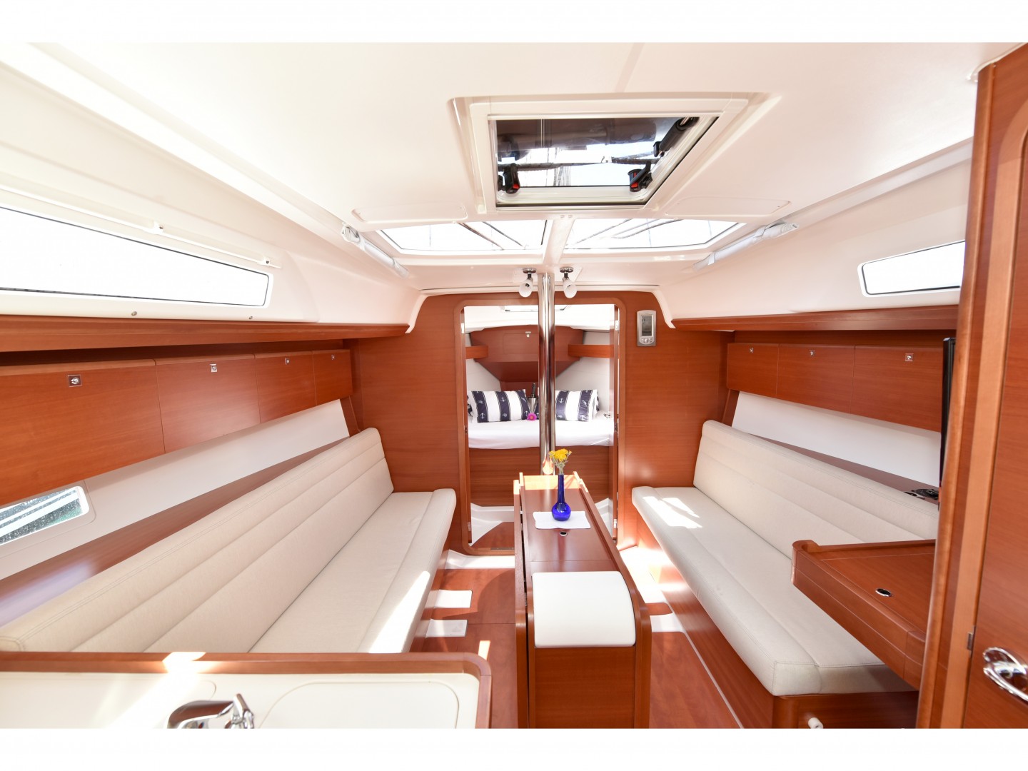 Dufour 350 Grand Large — photo 3