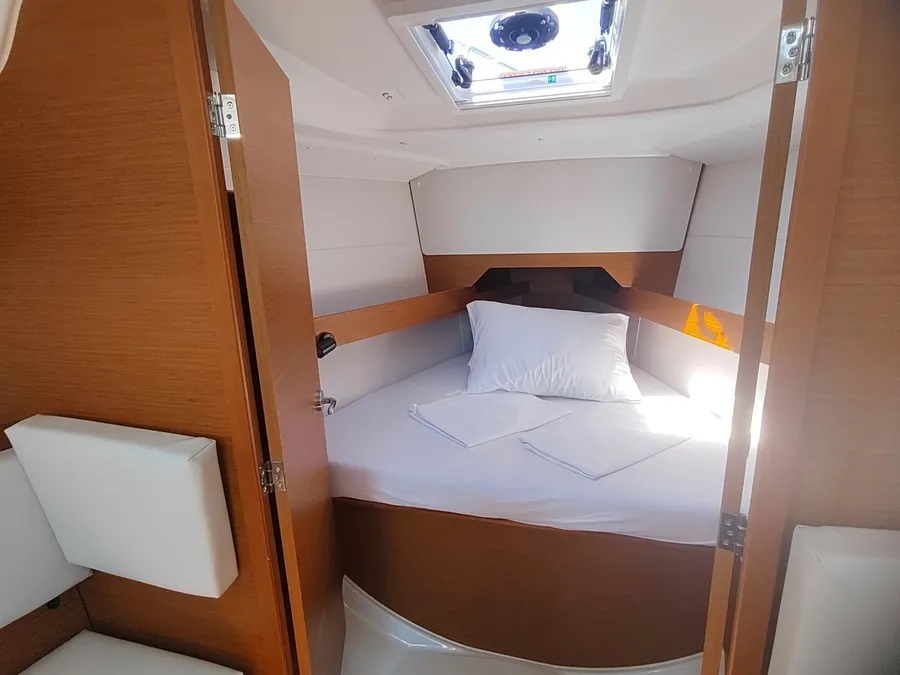 Sun Odyssey 349 — photo 11