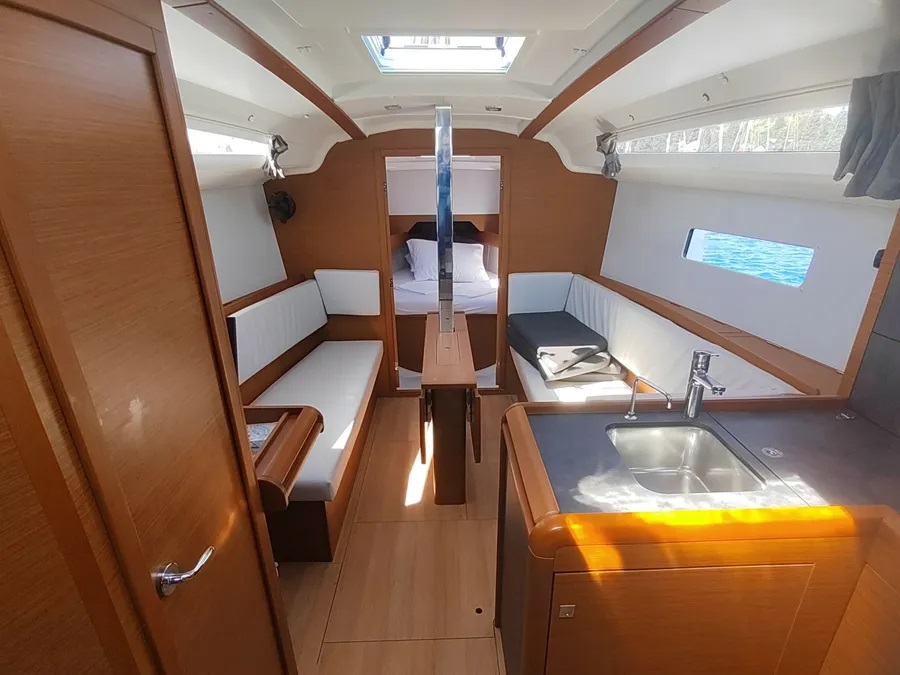 Sun Odyssey 349 — photo 4