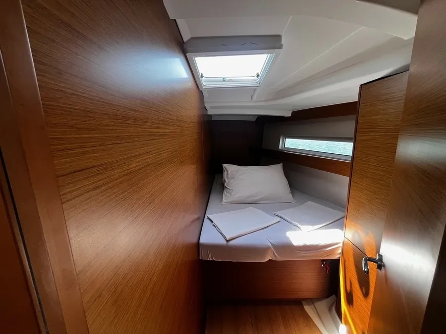 Sun Odyssey 440 — photo 16