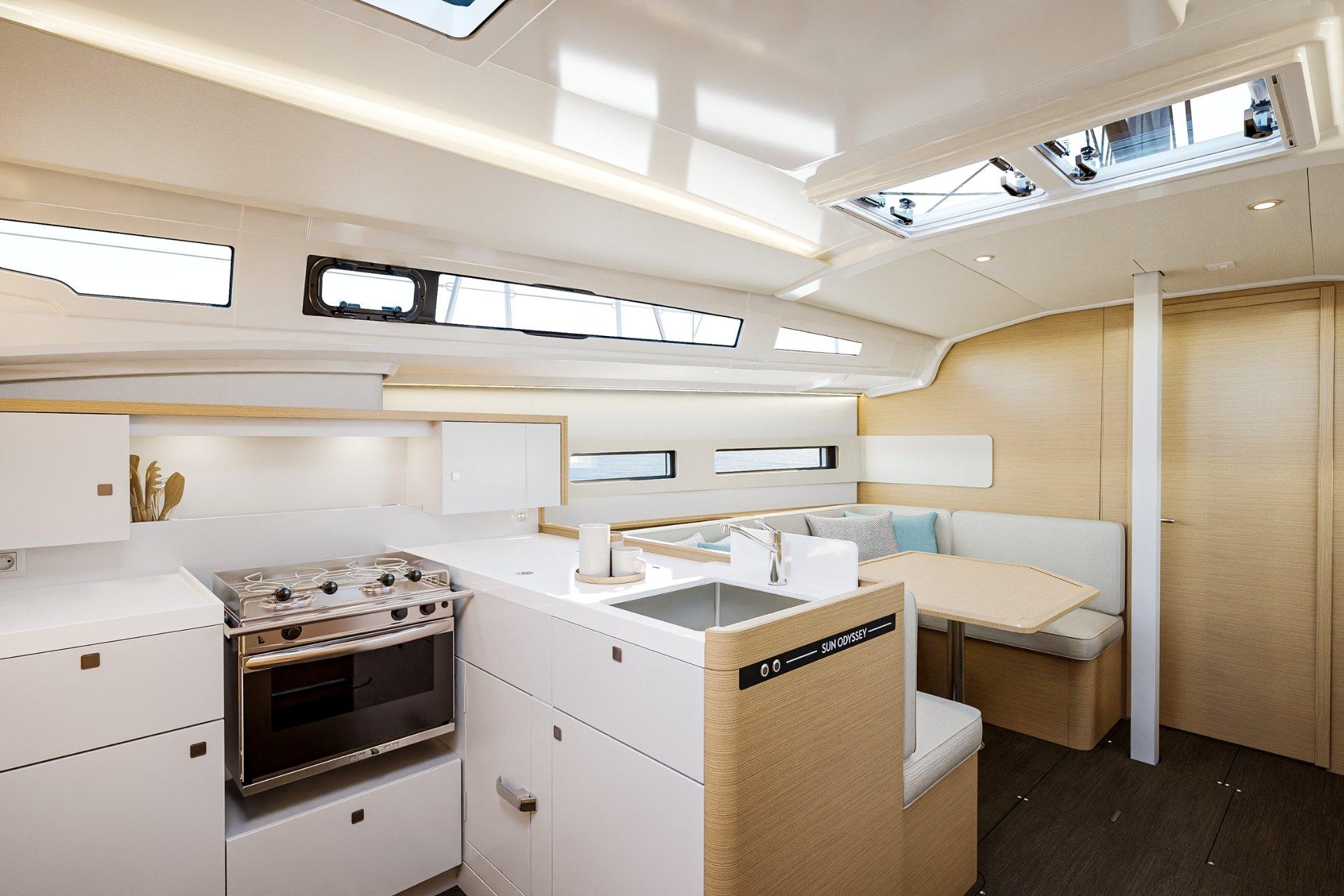 Sun Odyssey 415 — photo 2