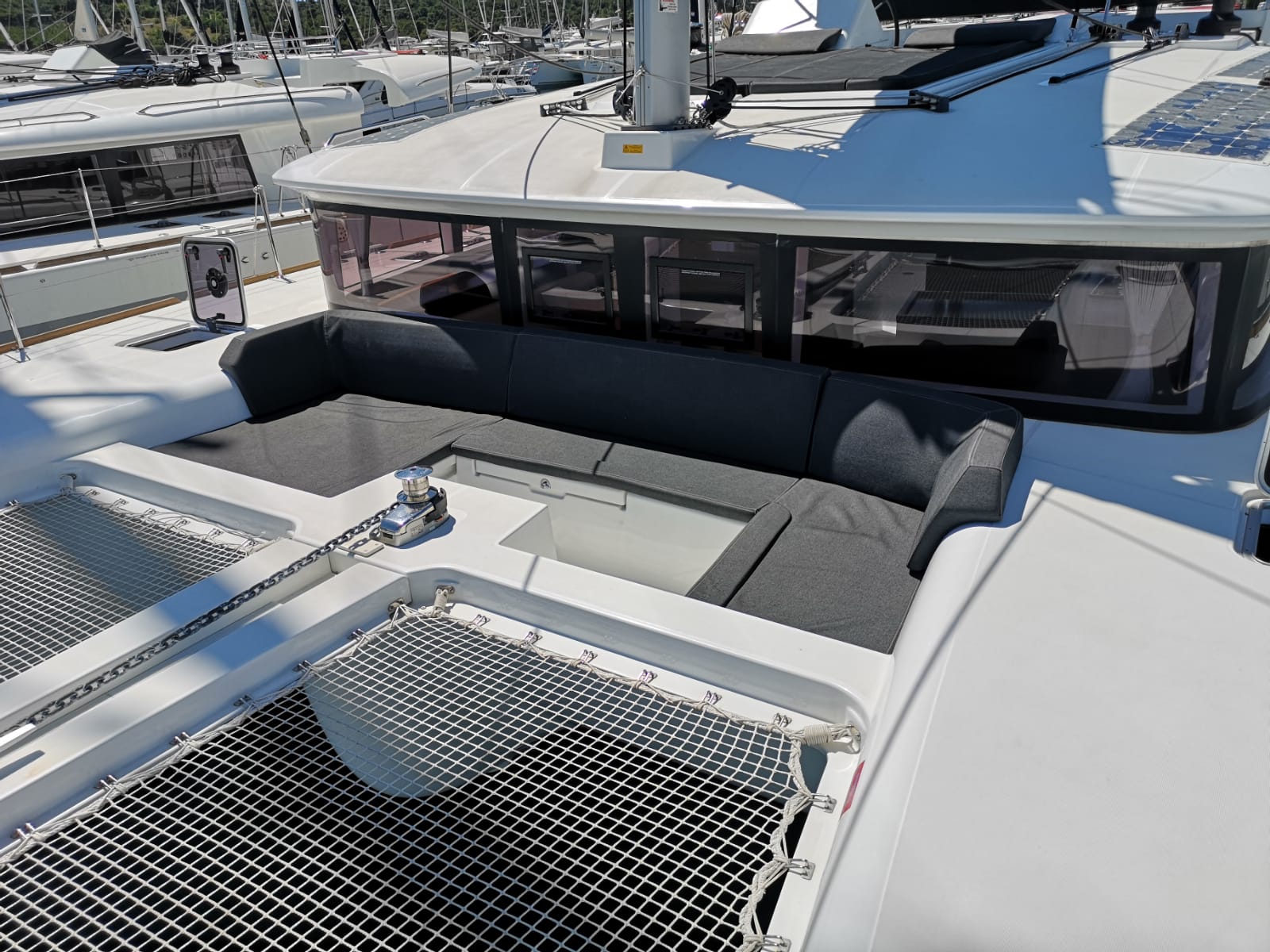 Lagoon 450 F — photo 9