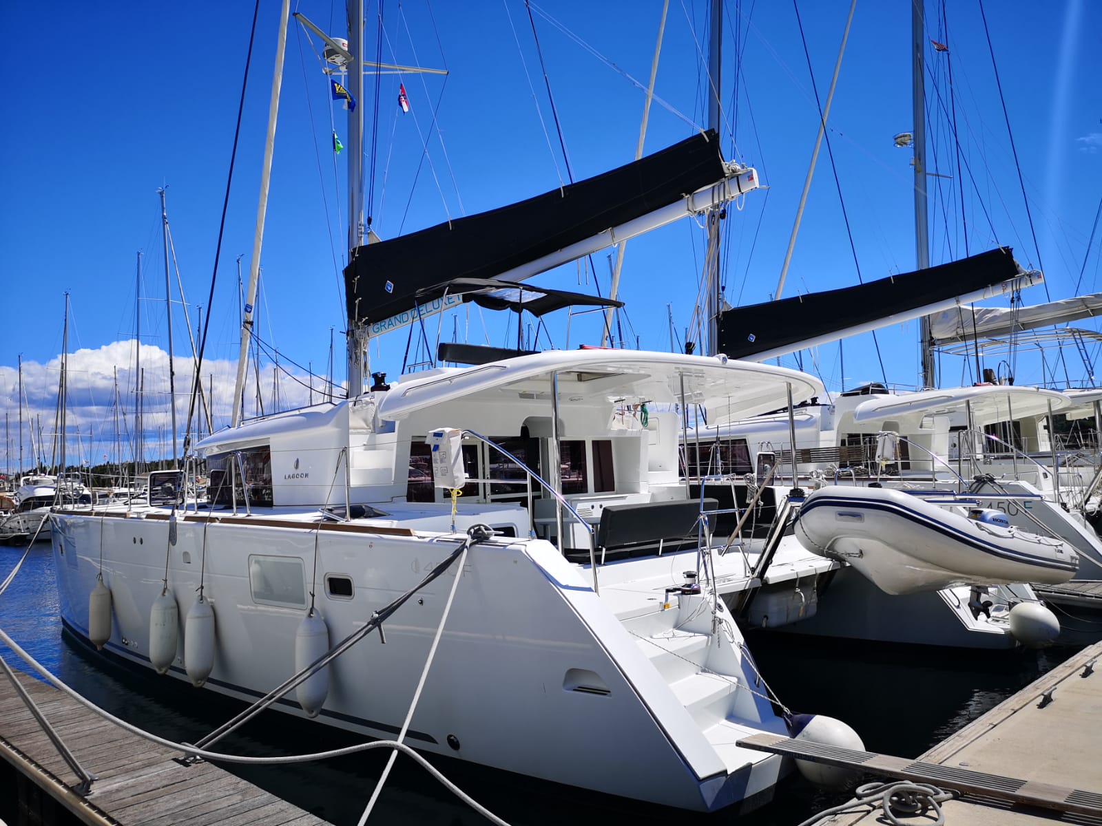 Lagoon 450 F — photo 3