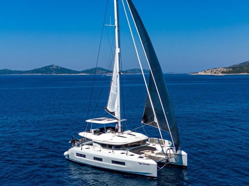 Lagoon 55 — photo 1