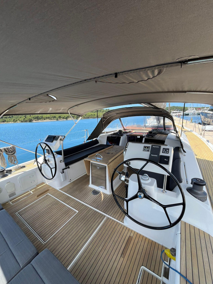 Dufour 56 Exclusive — photo 6