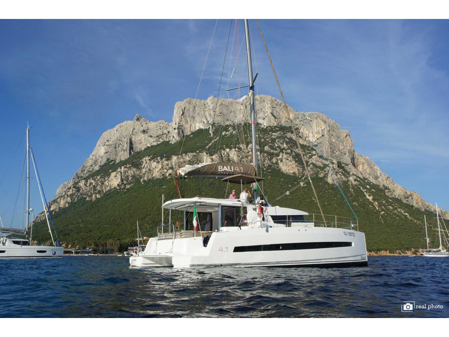 Photo #1 - Bali 4.1 (Dafne - Water maker, Solar Panel) en  - 14201