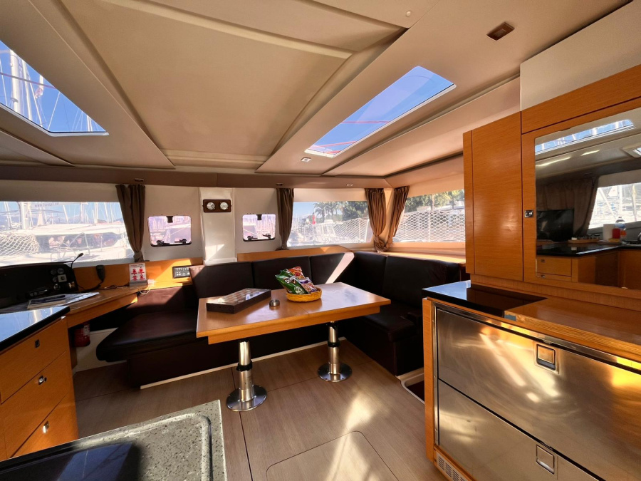 Interior image - 2
