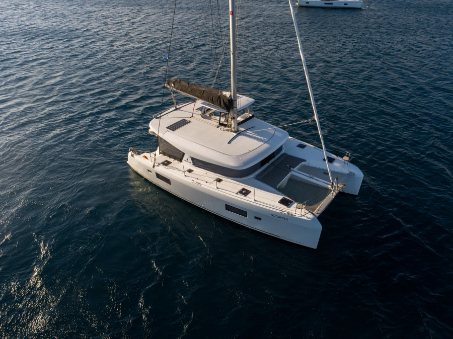 Photo #1 - Lagoon 42 (LAG IX) en Alimos Marina - 22192
