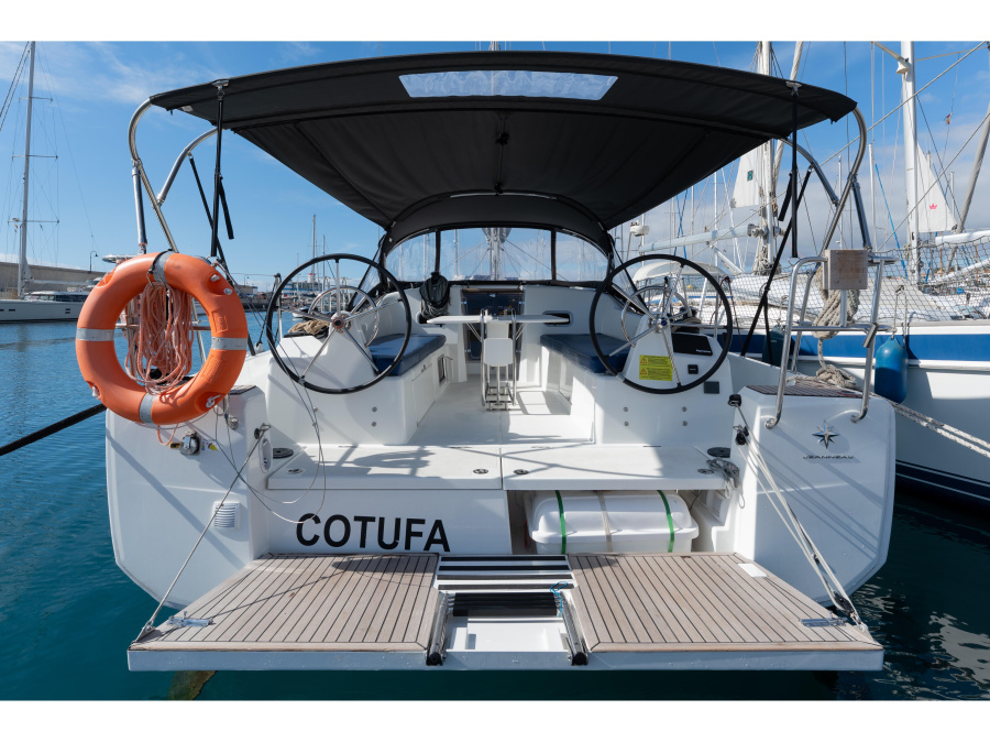 Photo #1 - Sun Odyssey 380 (Cotufa) en La Lonja Marina Charter - 22088