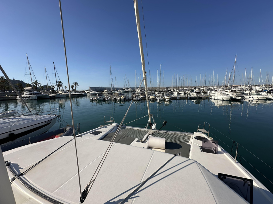 Photo #1 - Dufour 48 Cat[G] (Frida) en Marina - 65220