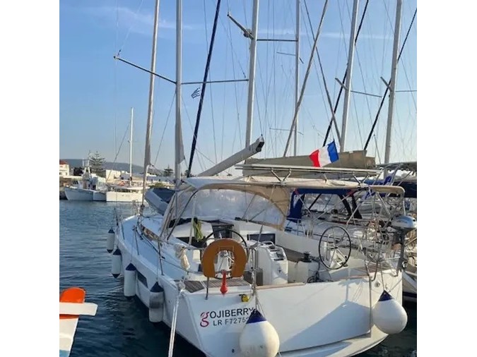 Photo #1 - Sun Odyssey 440 (Gojiberry) en port - 63975