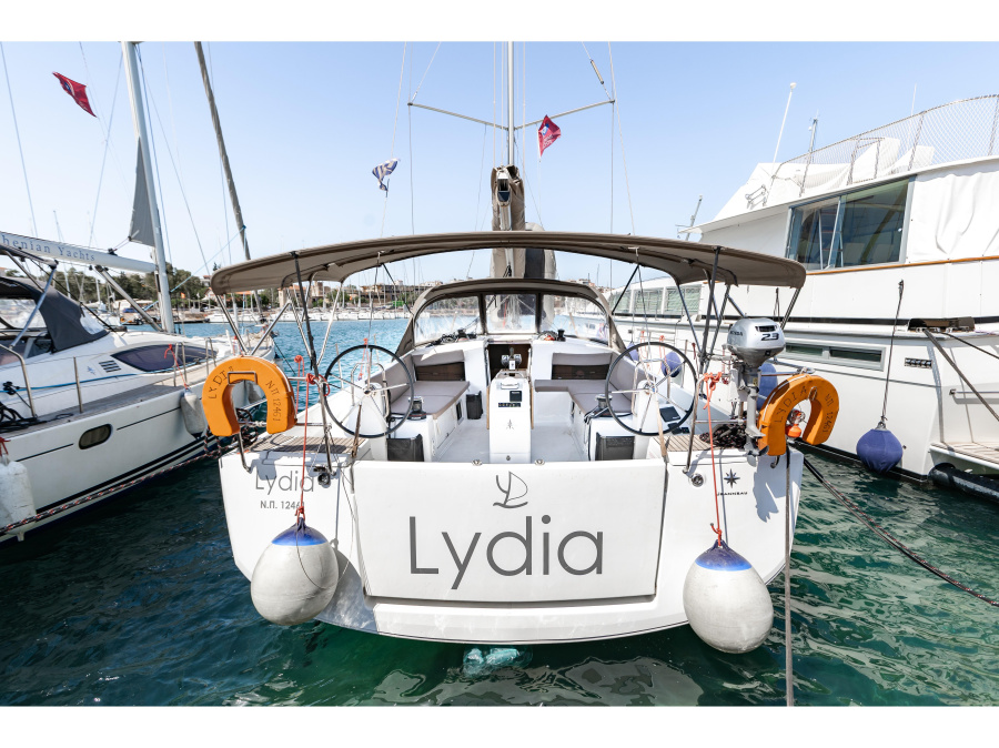 Photo #1 - Sun Odyssey 490 4 cabins (LYDIA) en Main Port - 18883