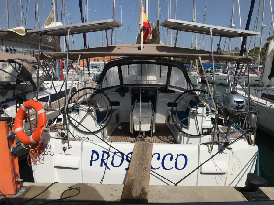 Photo #1 - Sun Odyssey 519 (Alboran Prosecco (Cabo Verde)) en Harbour - 24365
