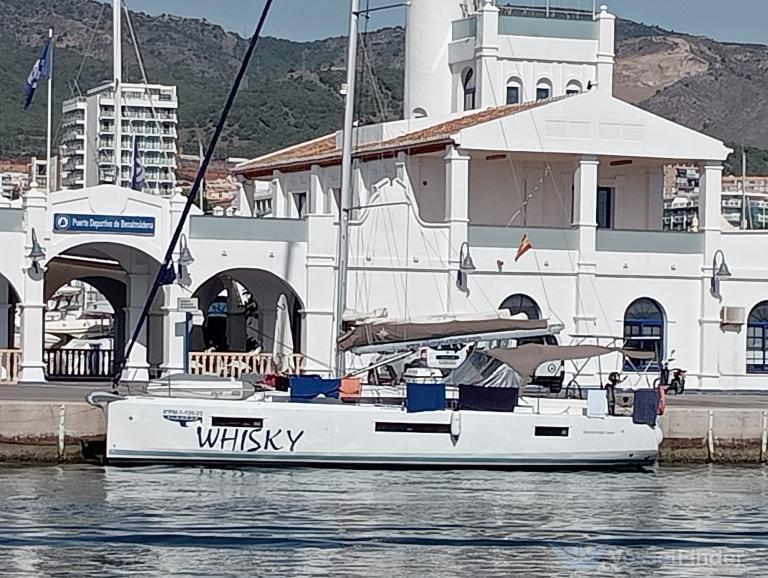 Photo #1 - Sun Odyssey 440* (Alboran Whisky) en Puerto Deportivo Radazul - 24818