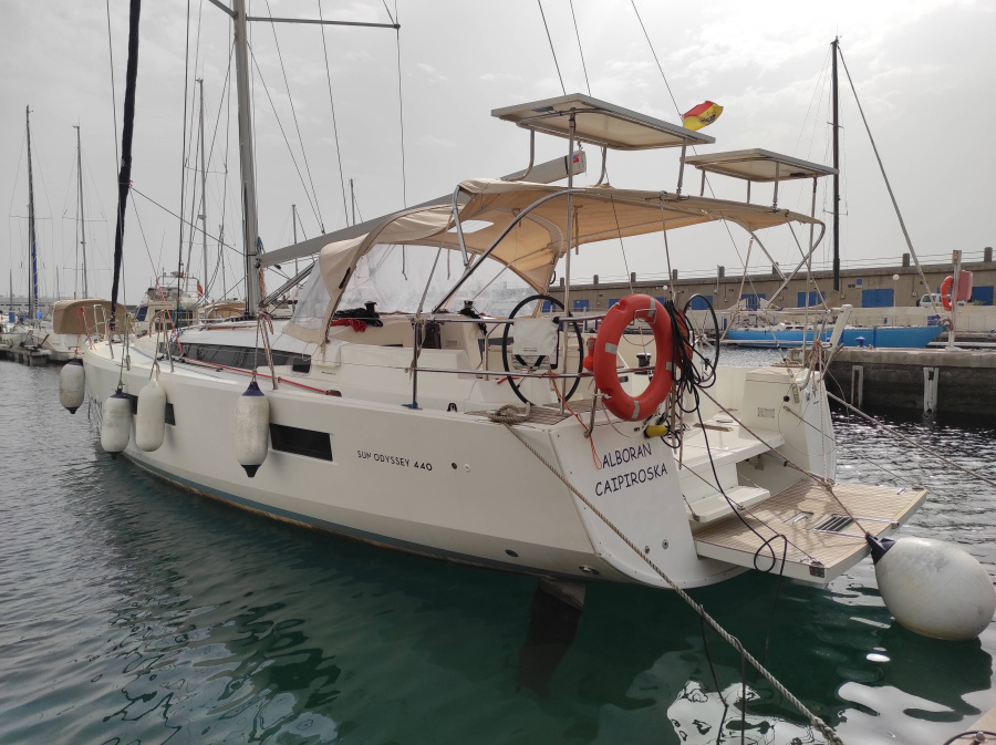 Photo #1 - Sun Odyssey 440 (Alboran Caipiroska (Las Galletas)) en Marina del Sur - 19061