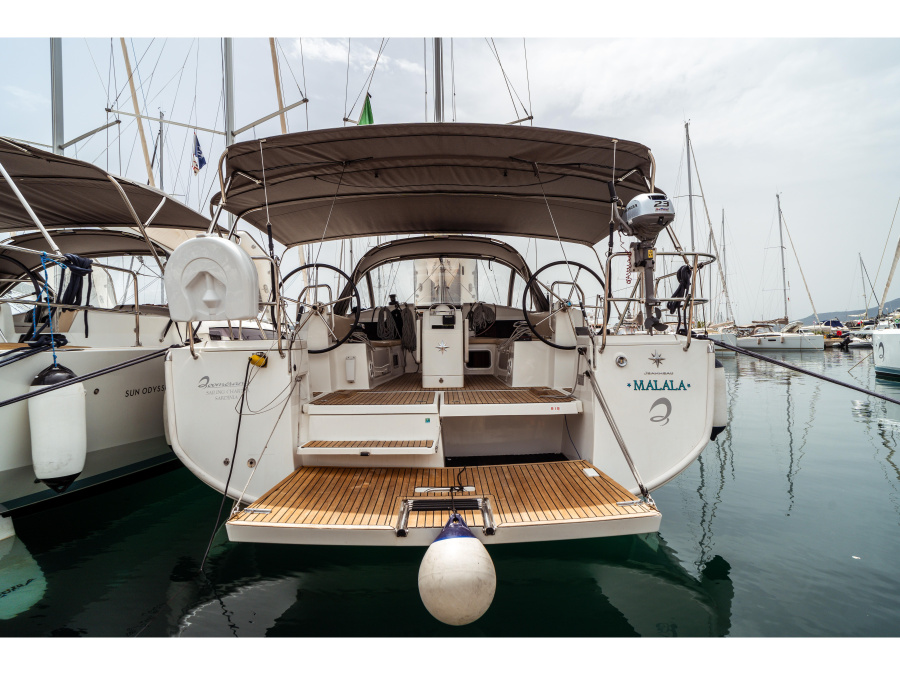 Photo #1 - Sun Odyssey 440 (Malala) en Marina di - 8005