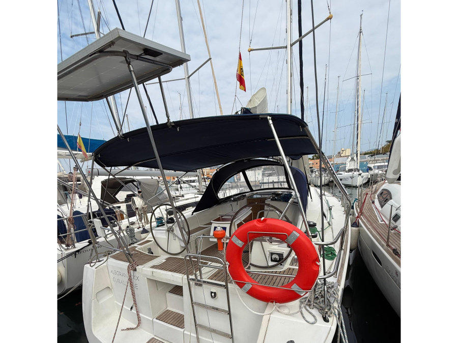 Photo #1 - Oceanis 43-3 (Alboran XXX Cubalibre (Majorca)) en La Lonja Marina Charter - 6727