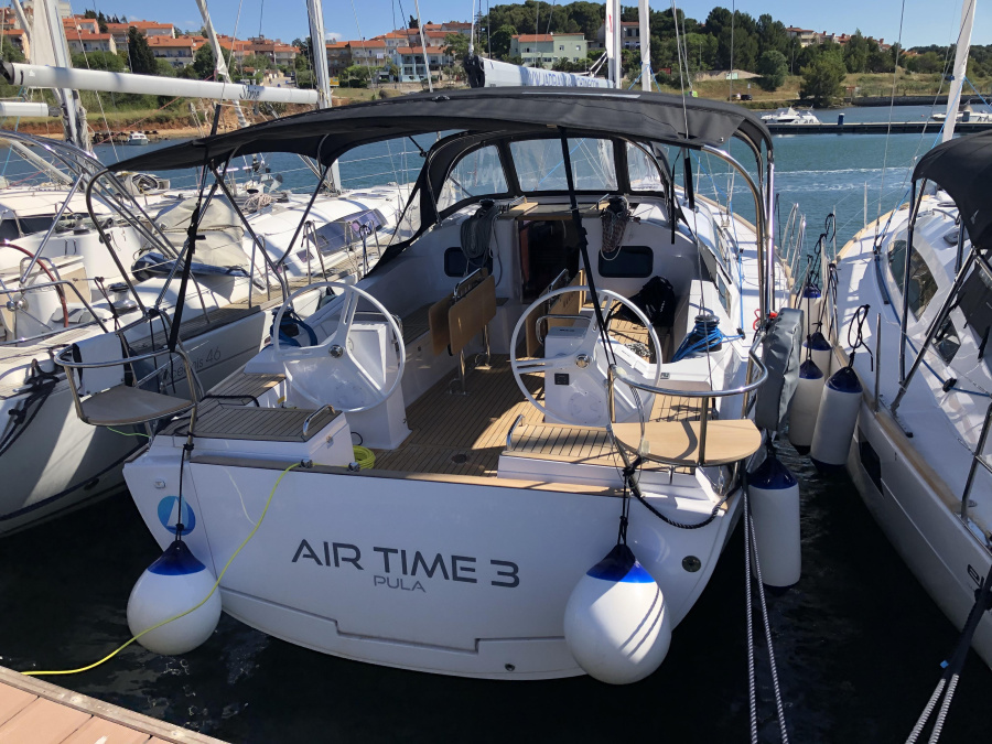 Photo #1 - Elan  Impression 45.1 (AIRTIME 3) en Marina Lošinj - 11743