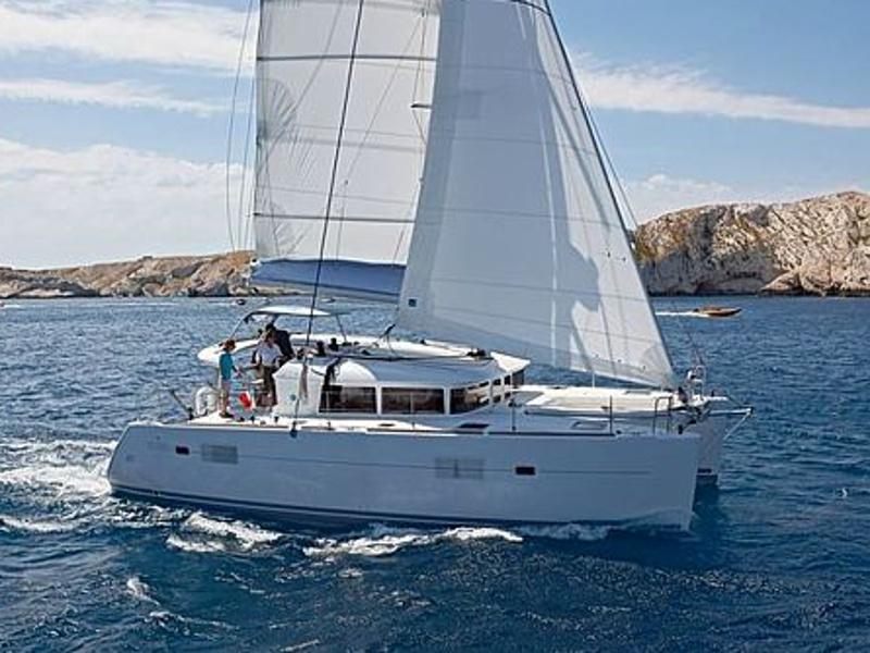 Photo #1 - Lagoon 400 (Mare Quiero) en Marina - 15334