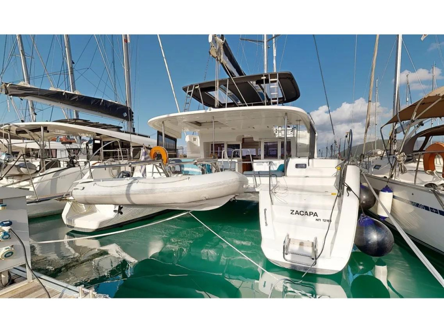 Photo #1 - Lagoon 450 Fly (Zacapa) en Marina Perigiali - 63927