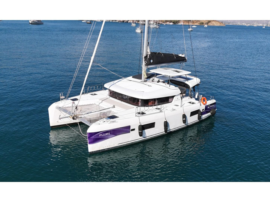 Photo #1 - Lagoon 42 (Fujin) en Albatros Marina - 16805