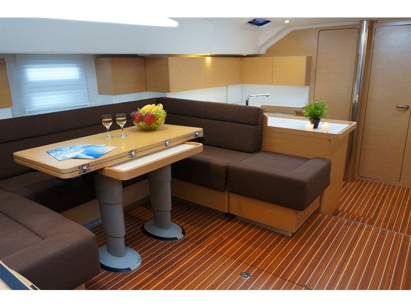 Interior image - 2