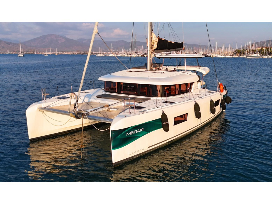 Photo #1 - Lagoon 42 (Meraki) en Albatros Marina - 12582