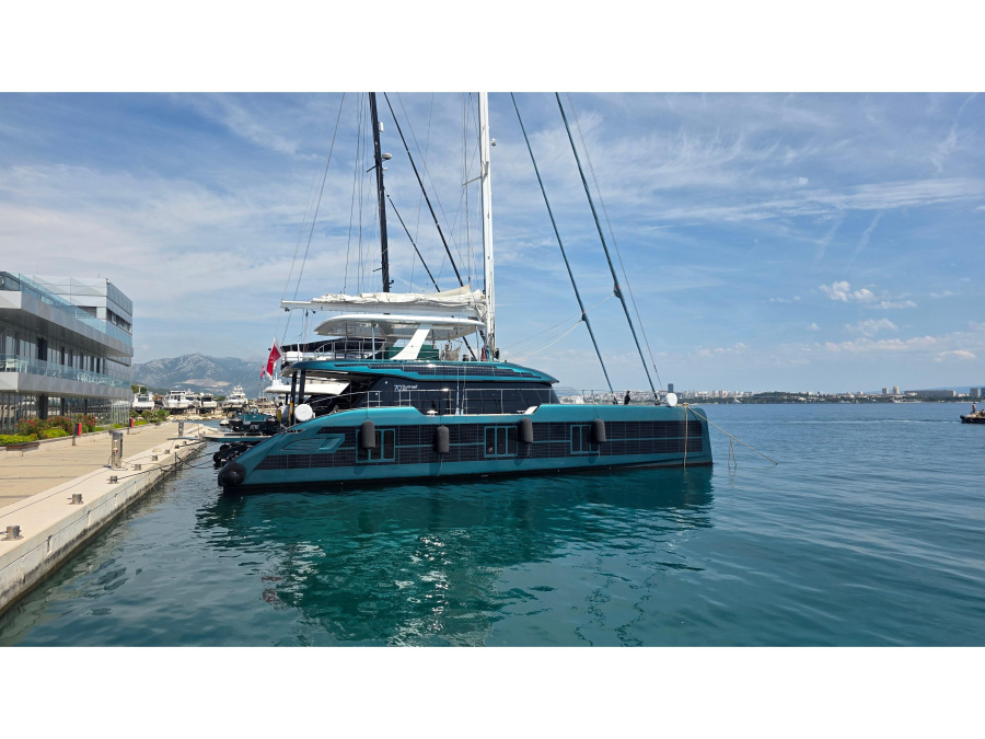 Photo #1 - Sunreef 70 Eco (MIDORI) en Marina Kaštela - 67599
