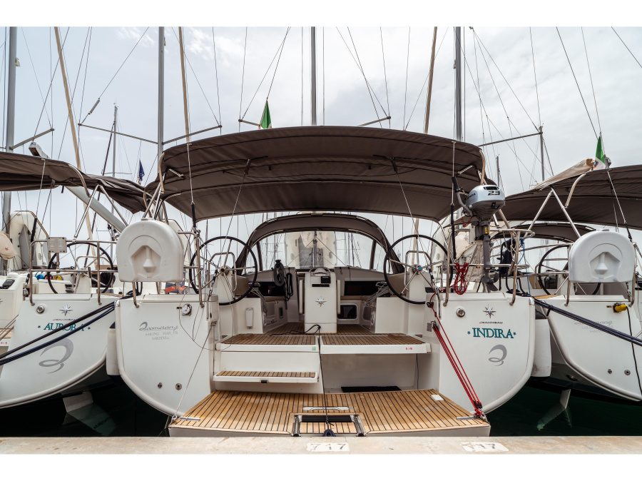Photo #1 - Sun Odyssey 440 (Indira) en Marina di - 8006