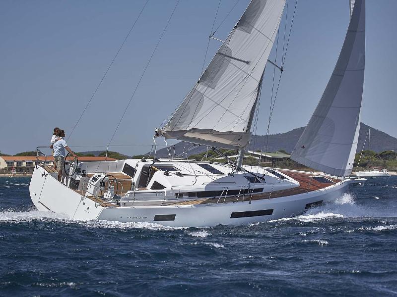 Photo #1 - Sun Odyssey 440 (Sun Odyssey 440) en Marina - 11229