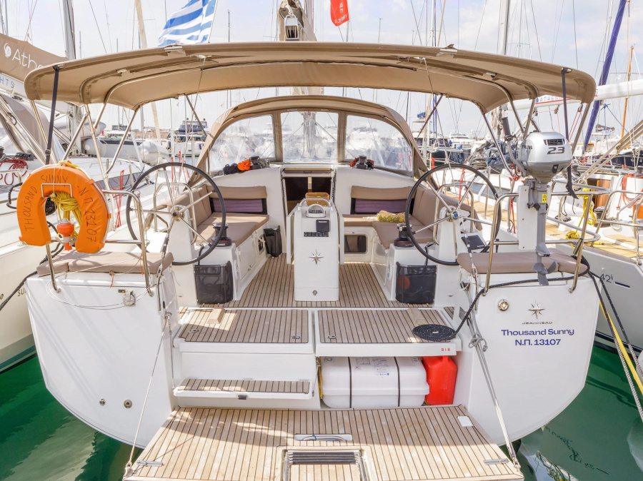 Photo #1 - Sun Odyssey 440 (THOUSAND SUNNY) en Rhodes New Marina - 25190