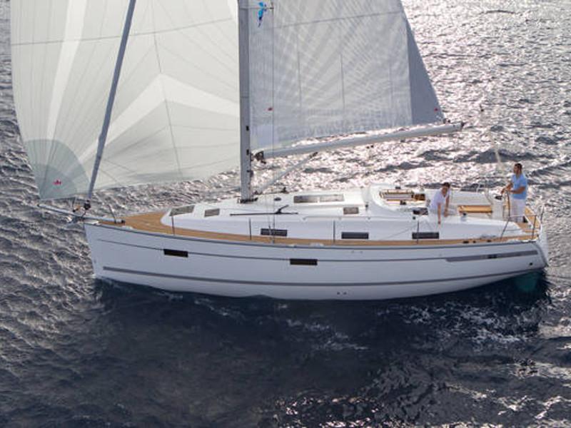 Photo #1 - Bavaria Cruiser 36 (Kathy Cool) en Marina Naviera Balear - 7001