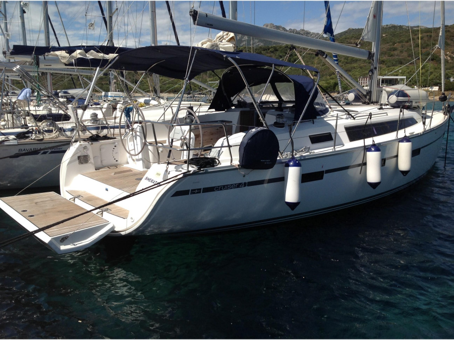 Photo #1 - Bavaria Cr 41 (Sheratan) en Cala dei Sardi - 3935