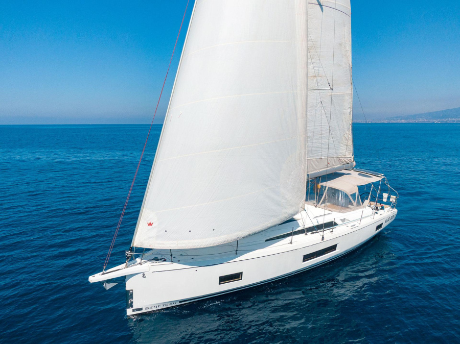 Photo #1 - Oceanis 46.1 (Nora - Water maker, Solar Panel) en Marina di Stabia - 21292
